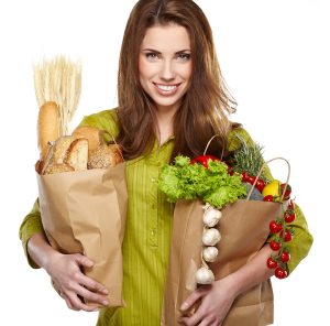 woman grocery shopping in telluride co telluride.delivery official